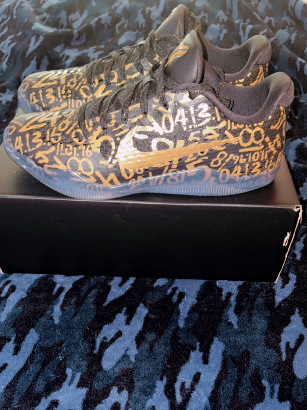 Kobe Xi Em Protro